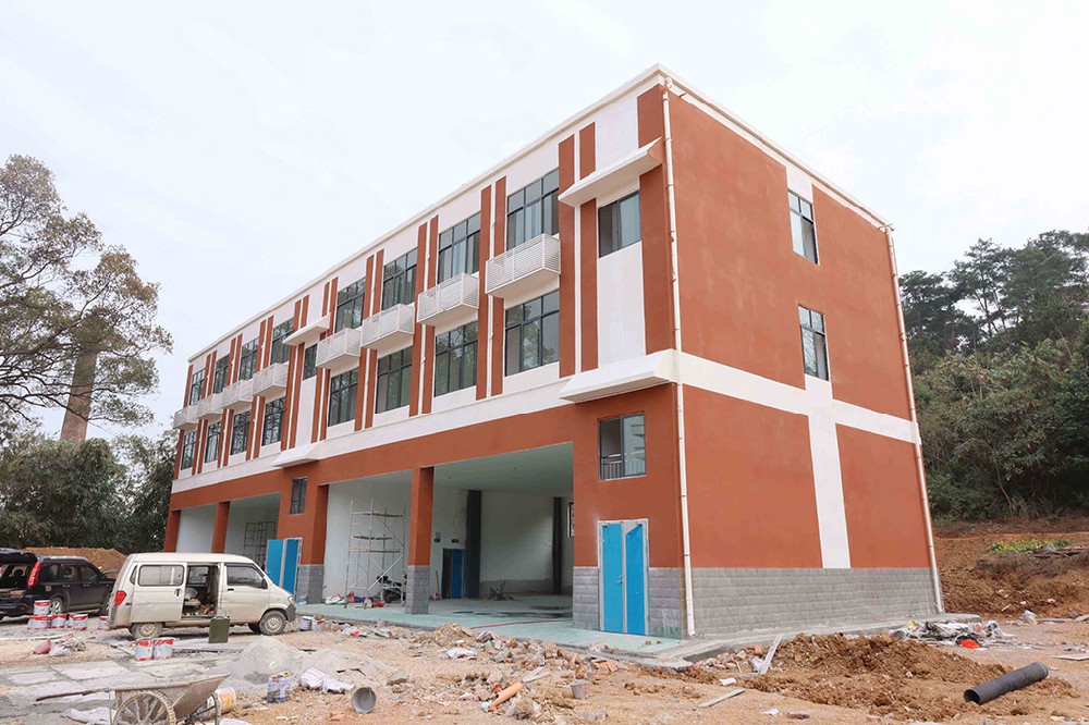 柳州生態(tài)學(xué)院鋼結(jié)構(gòu)食堂